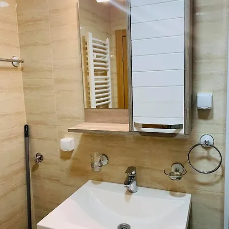 Saga Premium Garaza Parking Vauceri Ne Apartment